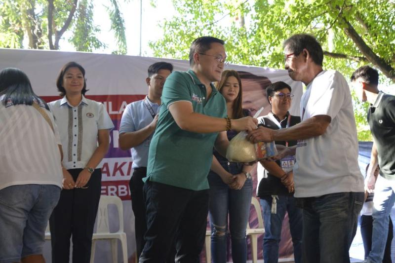 PAMAMAHAGI NG FINANCIAL ASSISTANCE PINANGUNAHAN NI GO