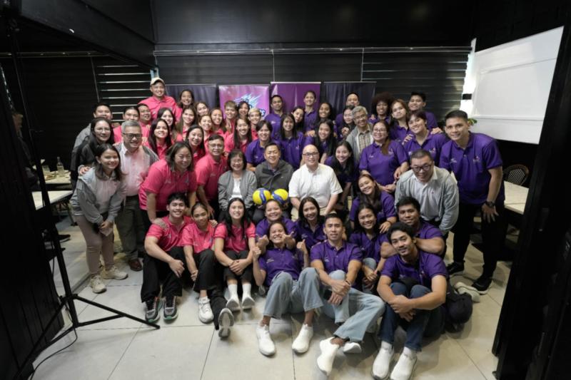 WORLD BALANCE IS NOW THE OFFICIAL OUTFITTER FOR CREAMLINE COOL SMASHERS AND CHOCO MUCHO FLYING TITANS