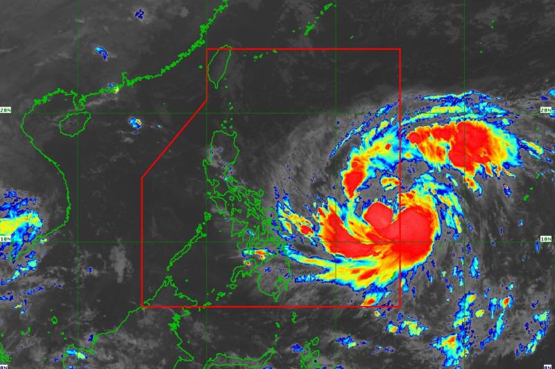 Handa ang Pulisya: PNP, Naka-Full Alert sa Pagdating ng Bagyong Uwan