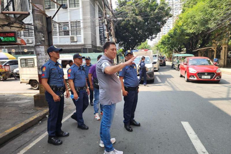 HAWKERS Manila, PNP Nagsagawa ng Surprise Inspection sa mga Non-Negotiable Zones ng Maynila